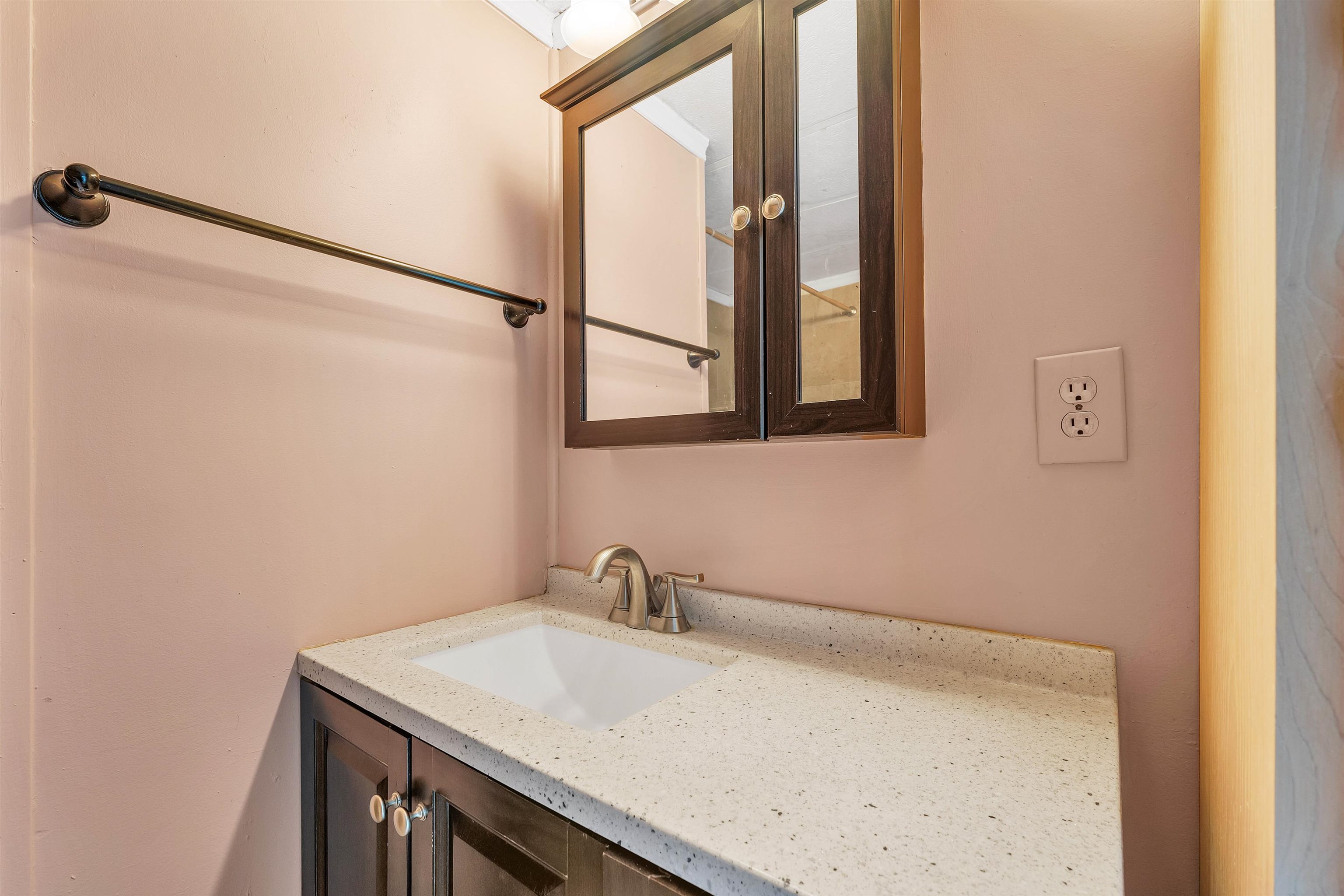 40 Alison Circle Hampton, NH 03842 - Photo 7 of 40