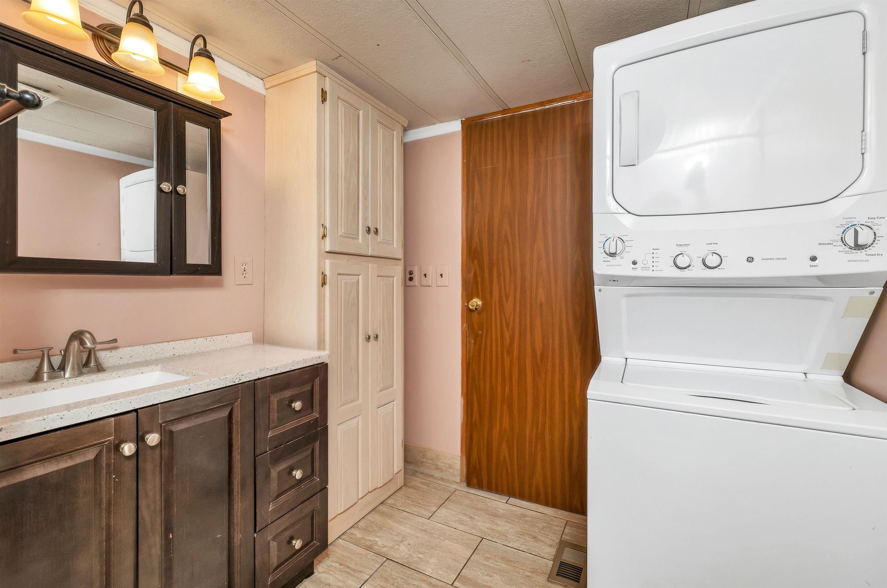 40 Alison Circle Hampton, NH 03842 - Photo 9 of 40