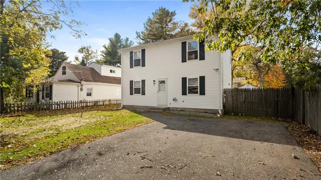 $400,000 | 15 Abbott Avenue, Warwick, RI 02886