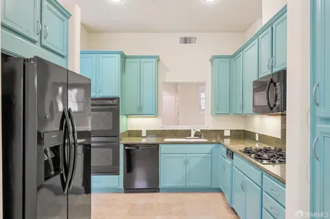 $7,000 | 435 Sheridan Avenue, Unit 201, Palo Alto, CA 94306