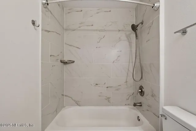 $2,100 | 411 Walnut Drive, St. Johns, FL 32259