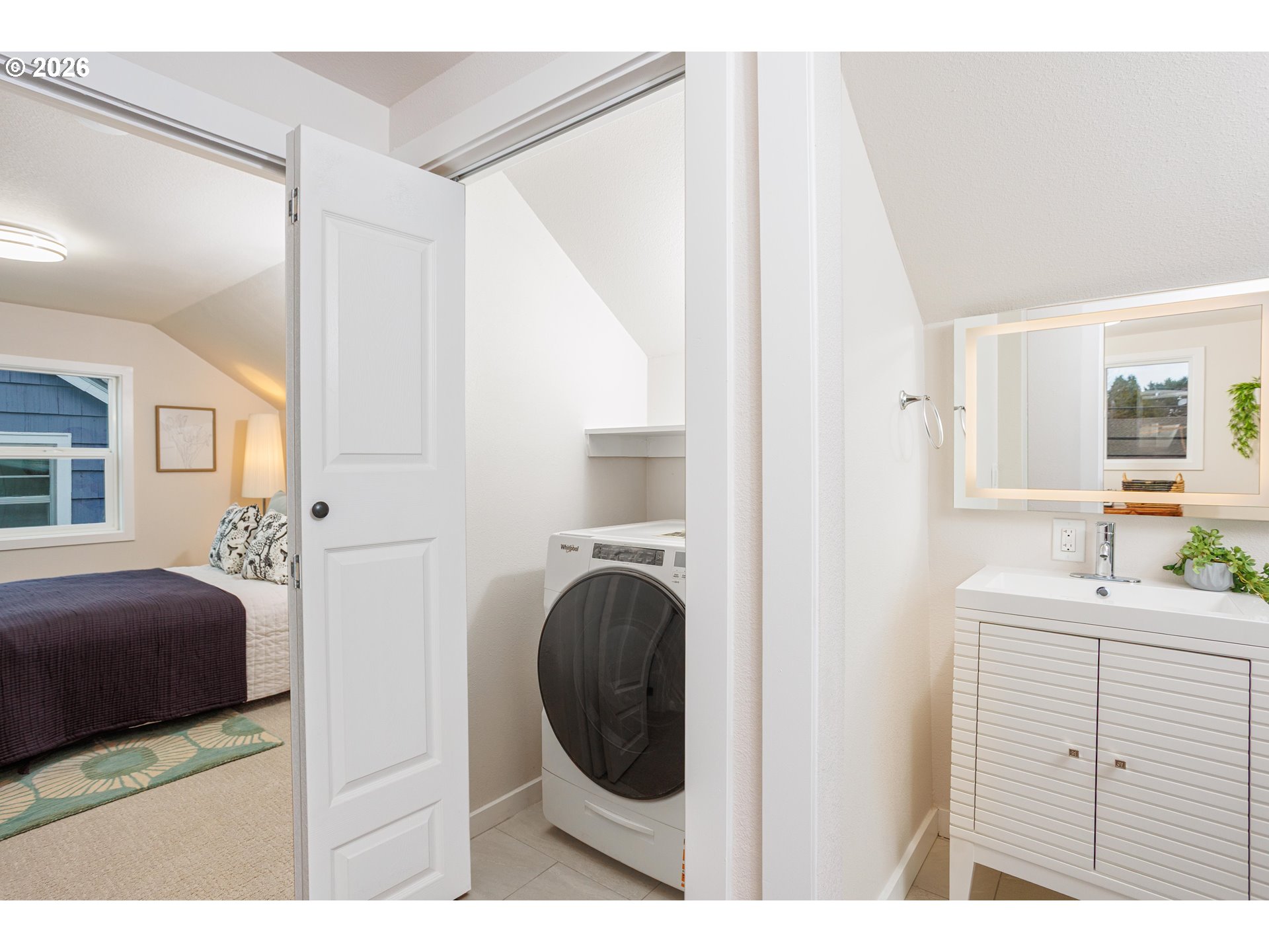 4512 Southeast Clinton Street Portland, OR 97206 - Photo 16 of 34