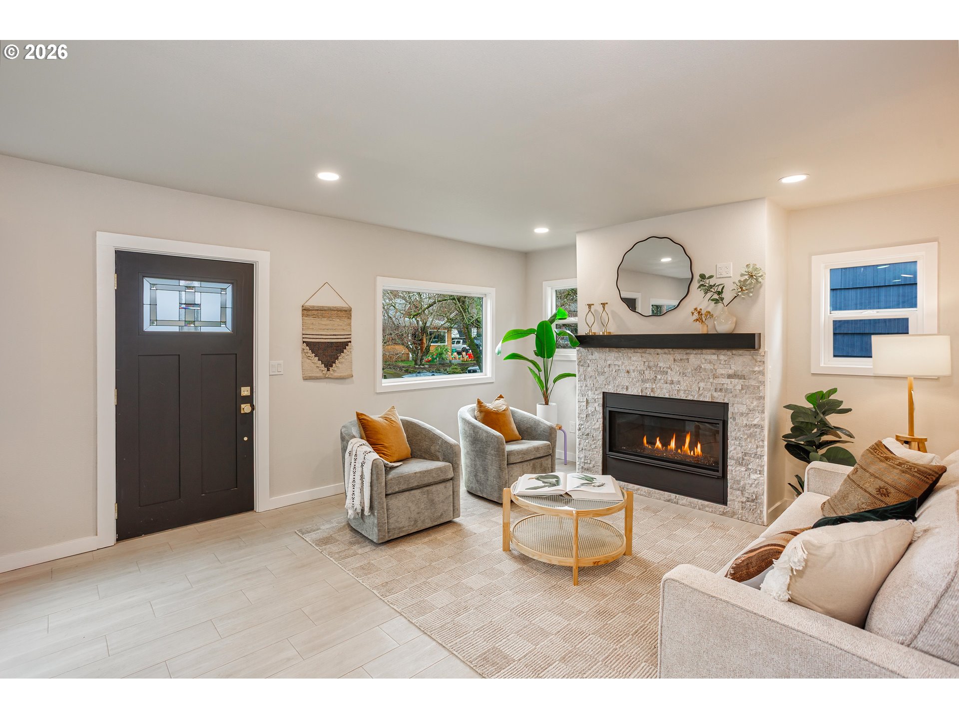 4512 Southeast Clinton Street Portland, OR 97206 - Photo 5 of 34