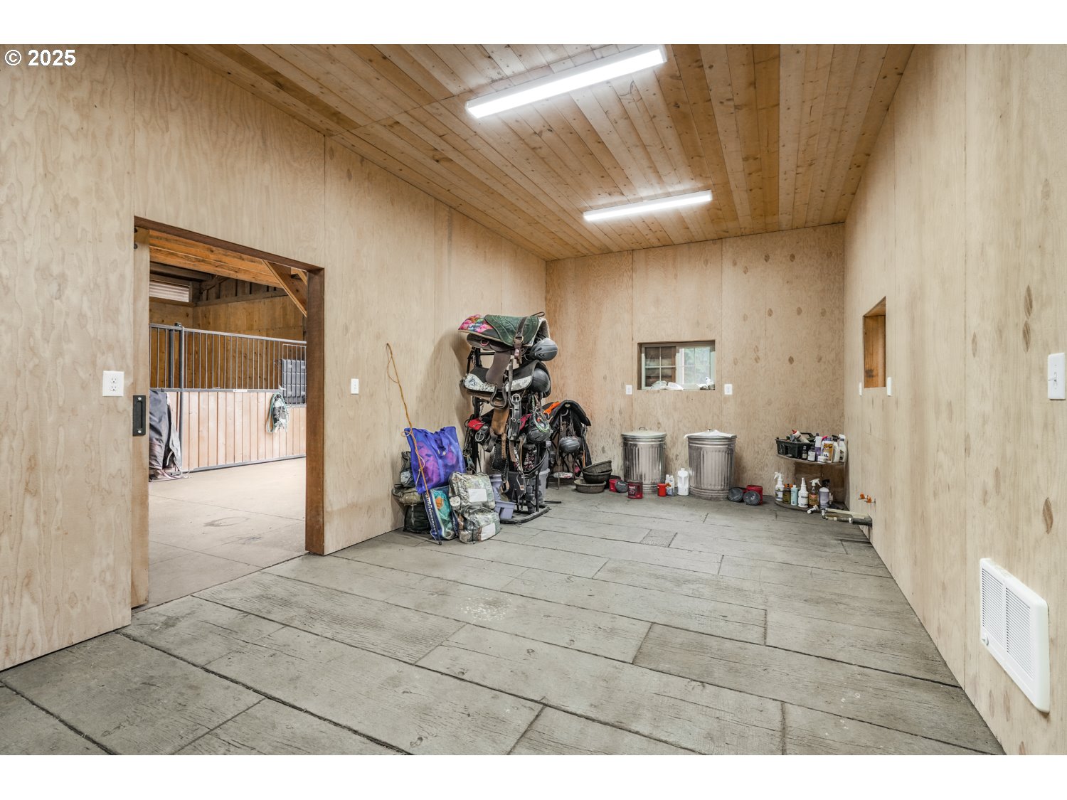 67391 Hollywood Road Deer Island, OR 97054 - Photo 14 of 48