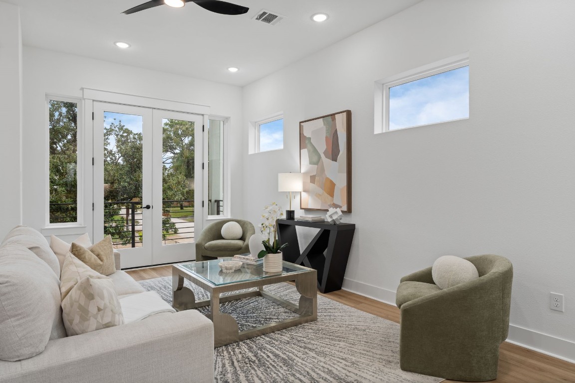 717 Janisch Road, Unit E Houston, TX 77018 - Photo 13 of 18