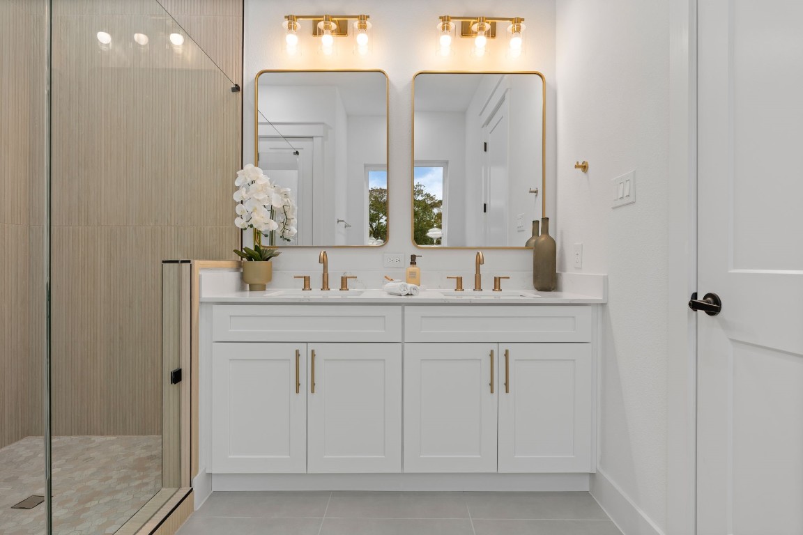 717 Janisch Road, Unit E Houston, TX 77018 - Photo 6 of 18