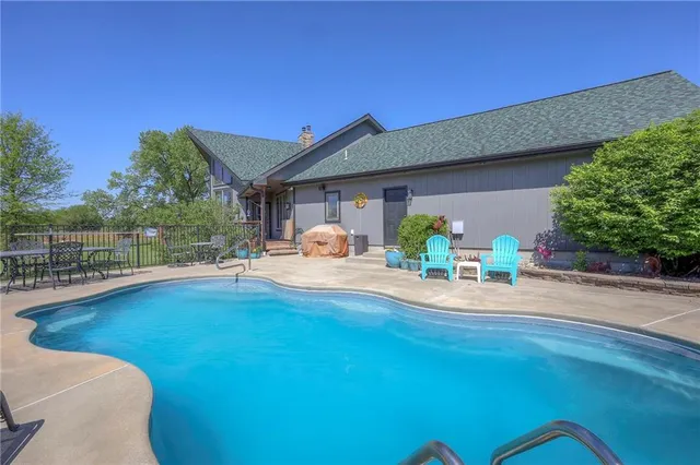 $3,500,000 | 7325 Southwest 93rd Street, Wakarusa, KS 66546