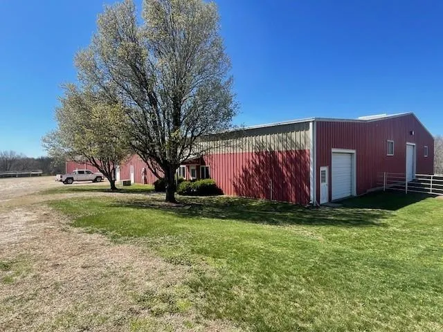 $3,500,000 | 7325 Southwest 93rd Street, Wakarusa, KS 66546