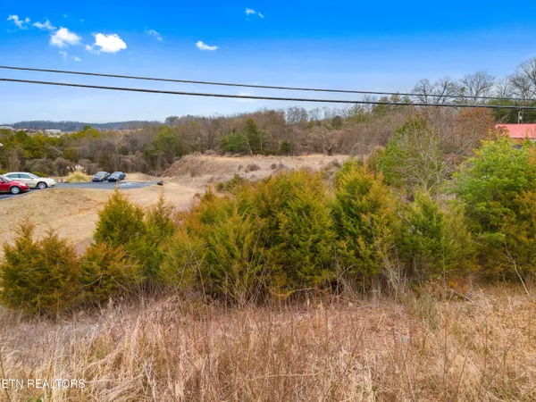 $299,900 | 11-12 Highway 92 S Dandridge Tn 37725, Dandridge, TN 37725