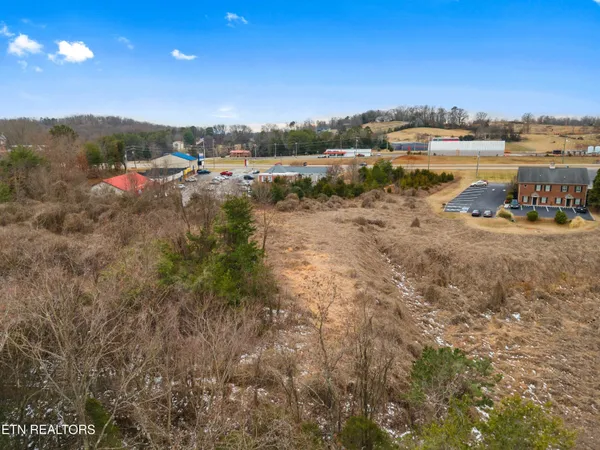 $299,900 | 11-12 Highway 92 S Dandridge Tn 37725, Dandridge, TN 37725