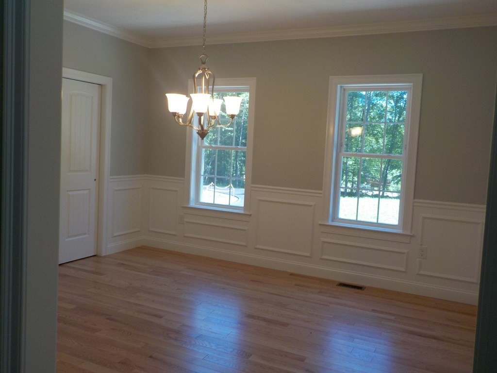 82 Sutton Street Uxbridge, MA 01569 - Photo 8 of 14