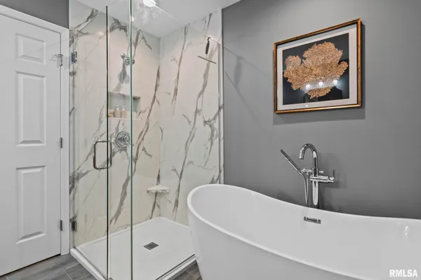 $415,000 | 2700 Dryden Drive, Springfield, IL 62711