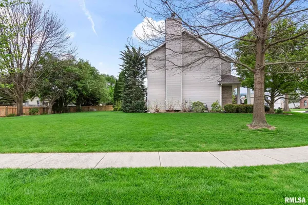 $415,000 | 2700 Dryden Drive, Springfield, IL 62711