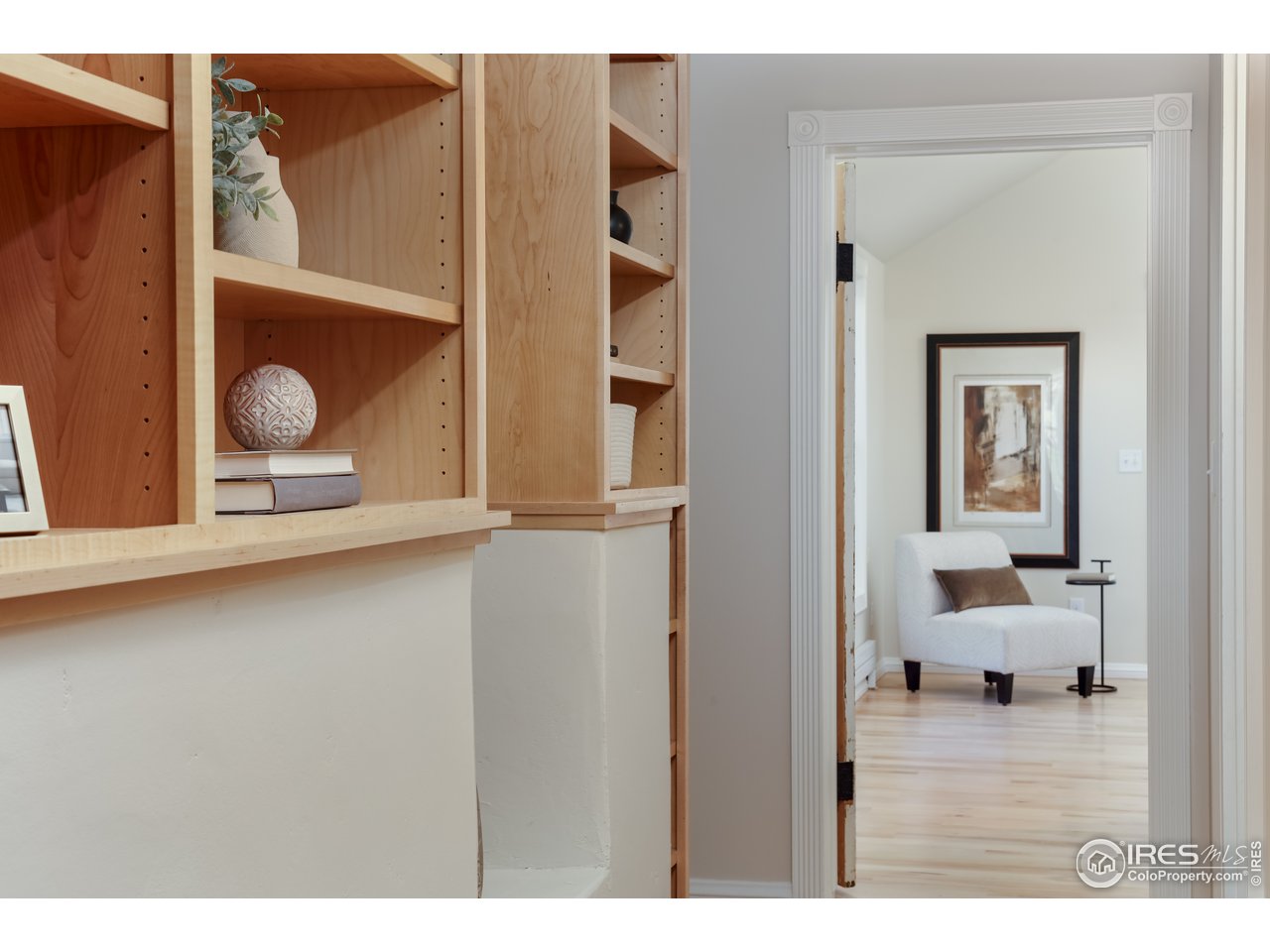 5629 Prospect Road Niwot, CO 80503 - Photo 16 of 40 a picture of a living room