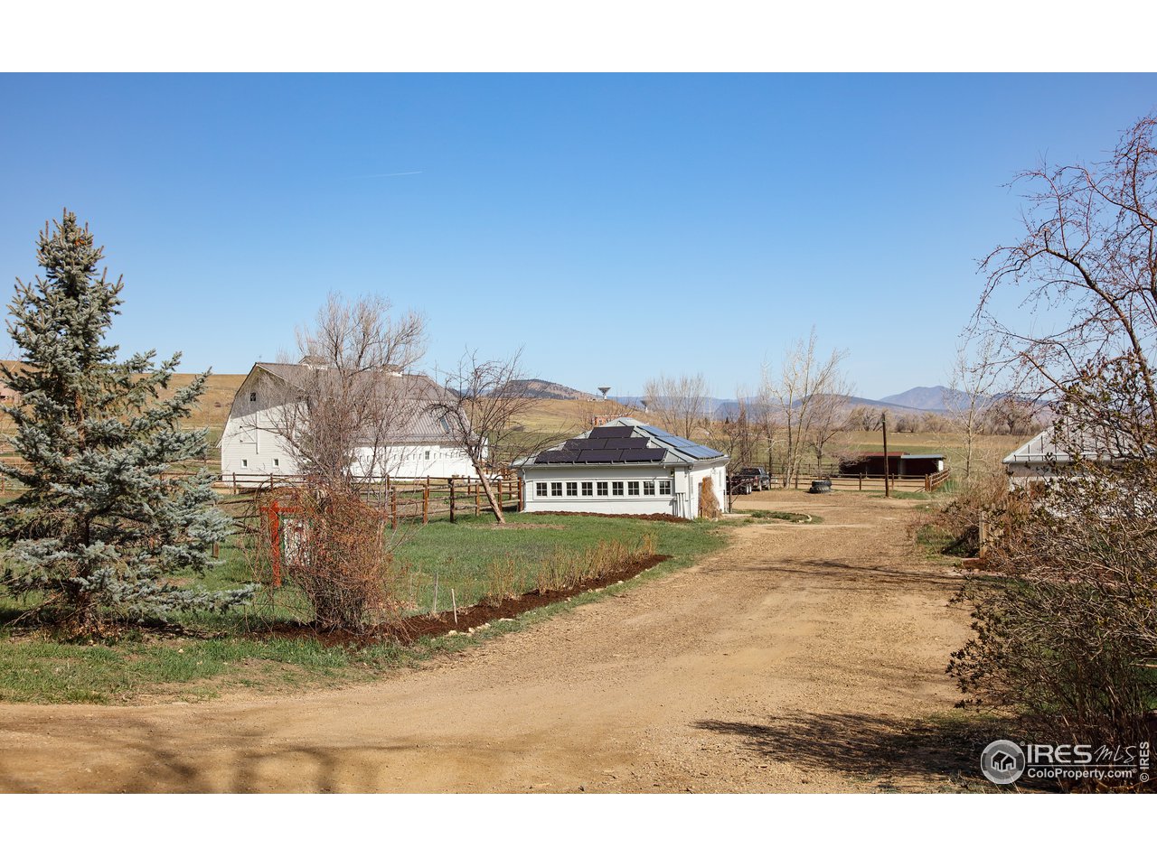 5629 Prospect Road Niwot, CO 80503 - Photo 26 of 40 a view of outdoor space and yard