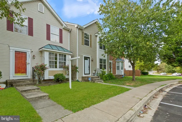 $2,849 | 207 Langdon Farm Circle, Unit 83, Odenton, MD 21113