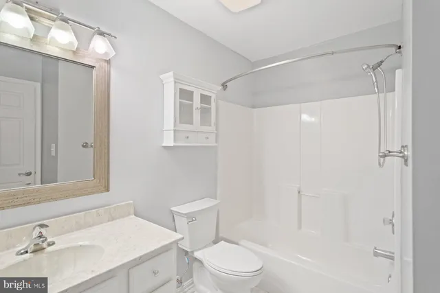 $2,849 | 207 Langdon Farm Circle, Unit 83, Odenton, MD 21113