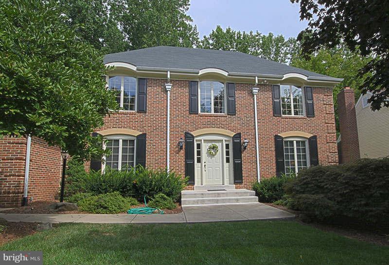 7945 Lobelia Lane Springfield, VA 22152 - Photo 1 of 17 Exterior (General)