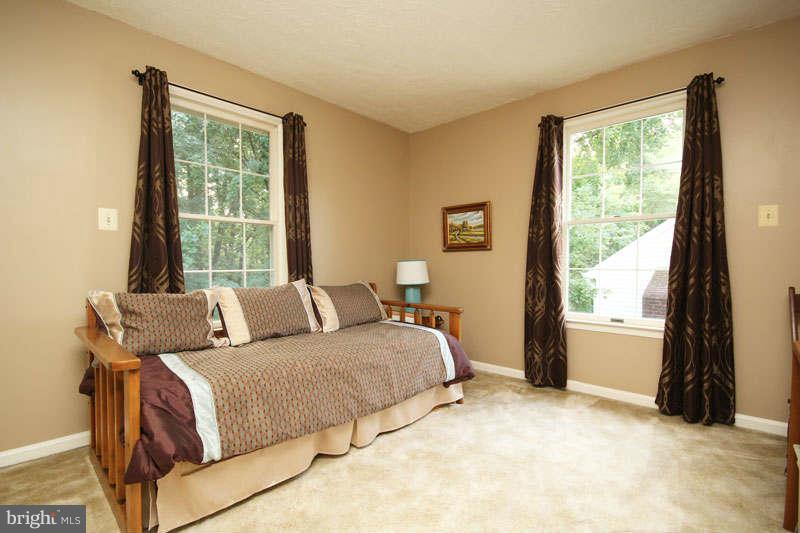 7945 Lobelia Lane Springfield, VA 22152 - Photo 12 of 17 bedroom 3
