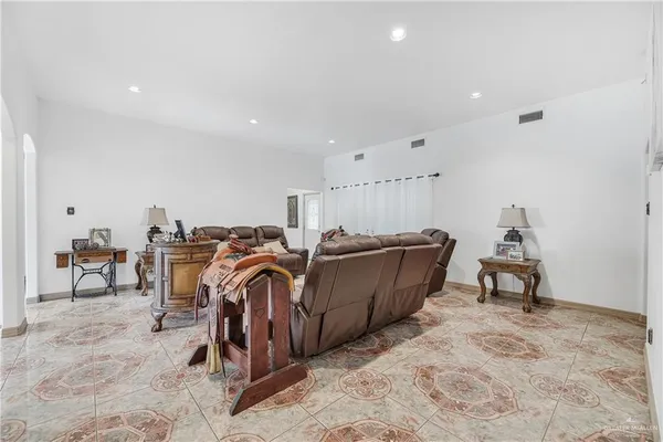 $280,000 | 1069 Alpha Street, Roma, TX 78584