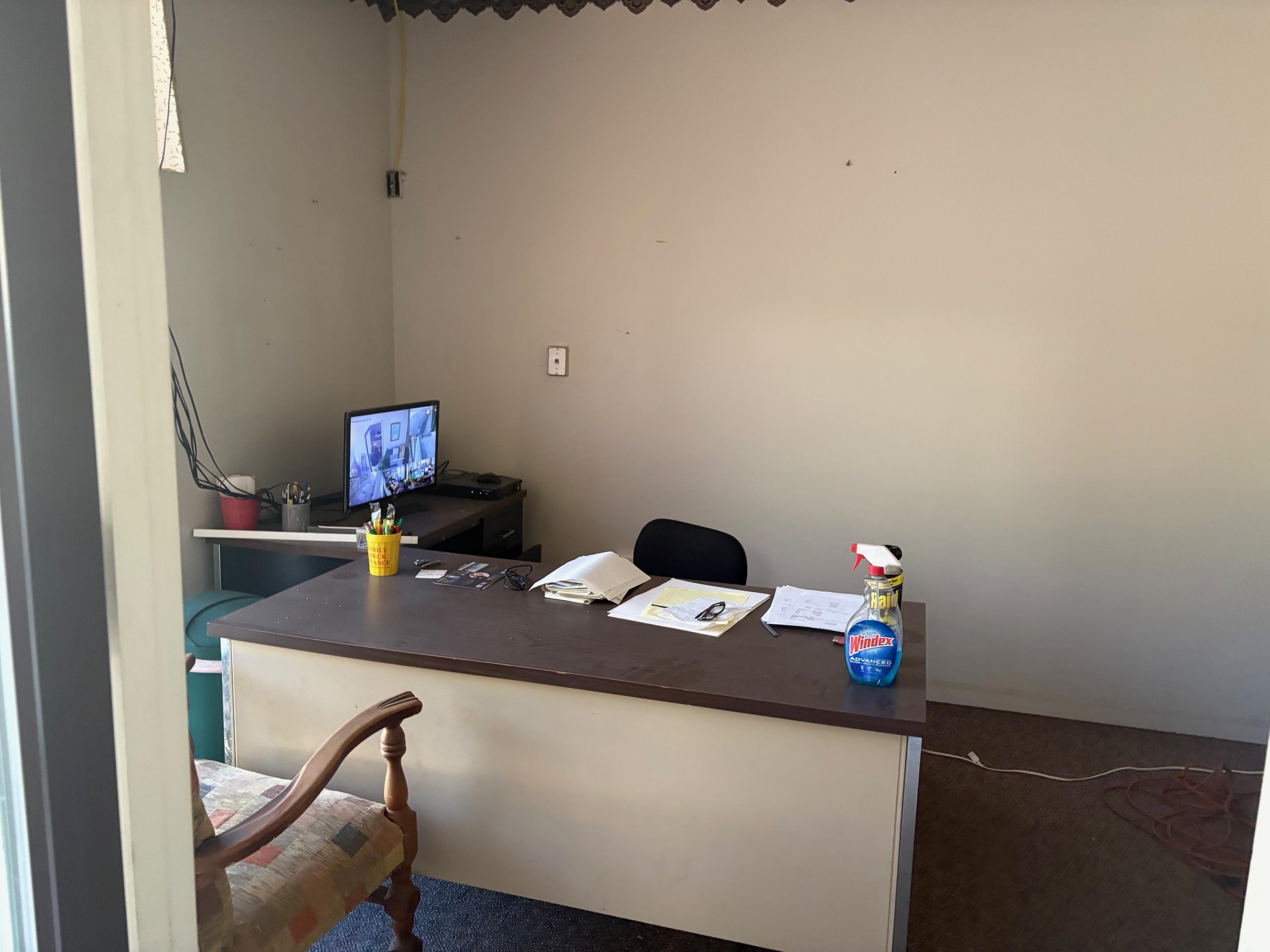 334 Washington Street Ripley, TN 38063 - Photo 9 of 12 a table and chairs in a room