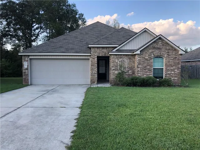 $225,000 | 47649 Cathy Lane, Robert, LA 70455