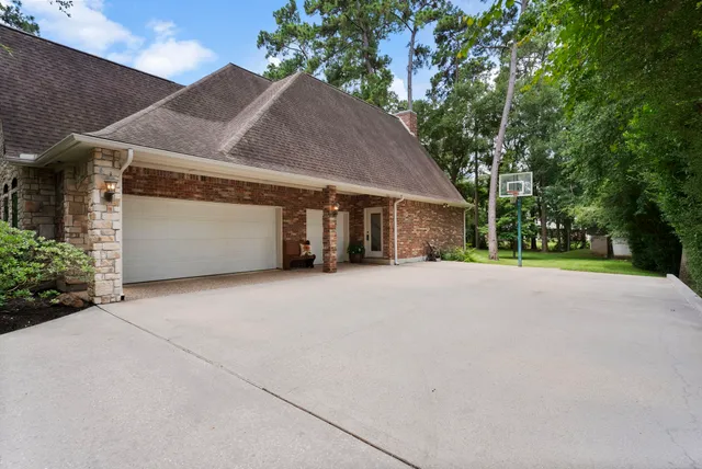 $899,900 | 24311 Standing Oak Drive, Spring, TX 77389