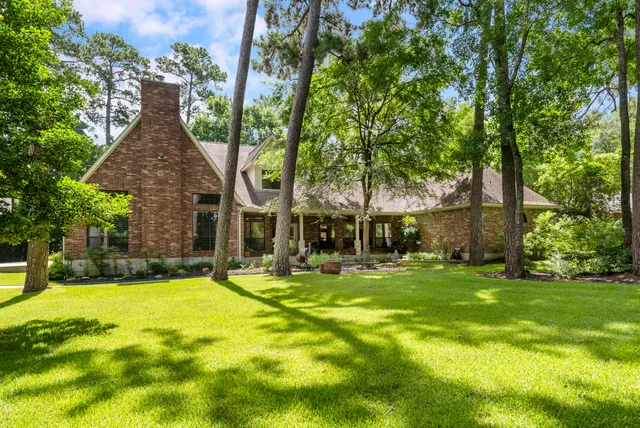$899,900 | 24311 Standing Oak Drive, Spring, TX 77389