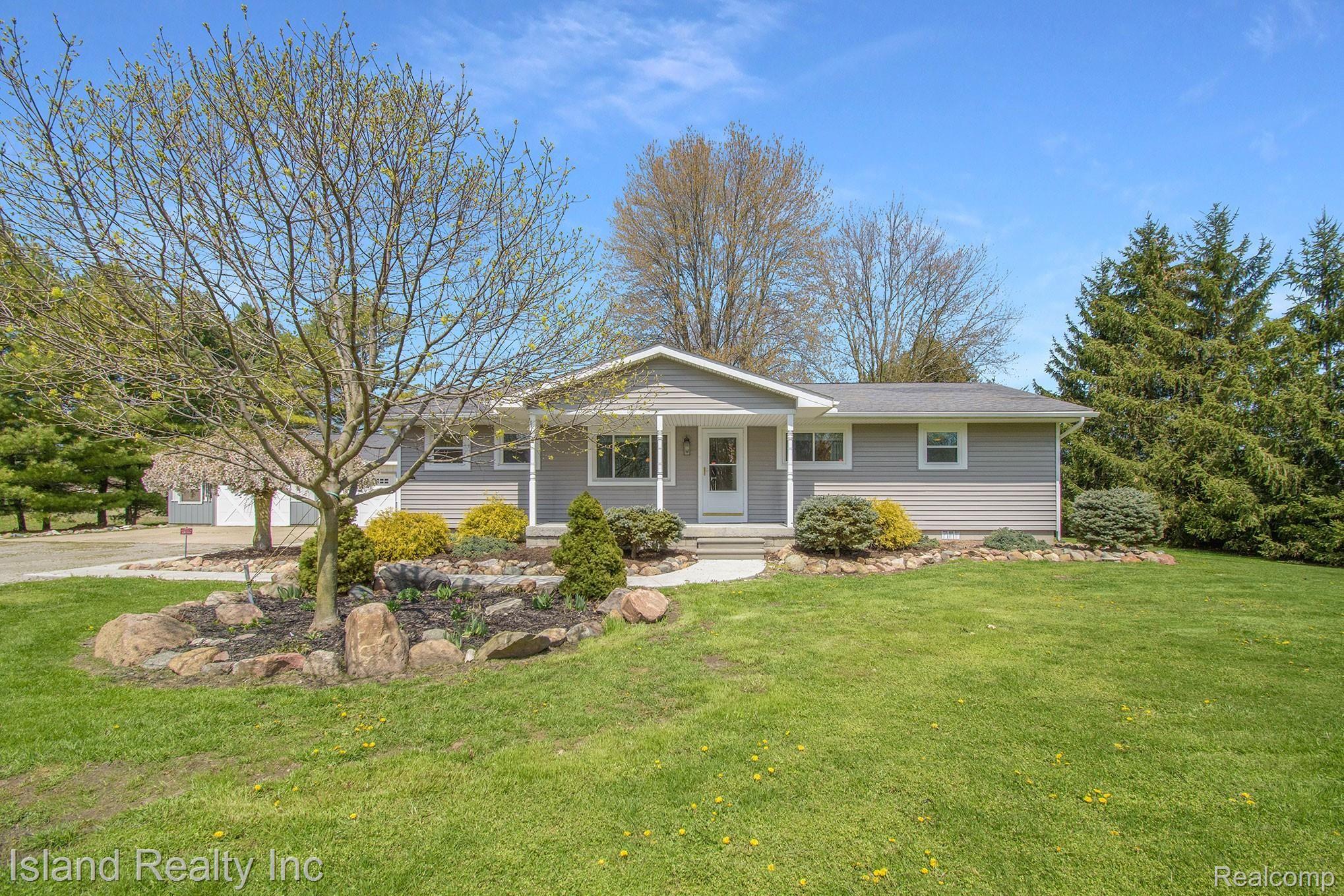 12530 Creek Road Carleton, MI 48117 - Photo 1 of 30 DSC_0123.jpg