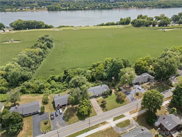 $359,900 | 3510 Utica Pike, Jeffersonville, IN 47130