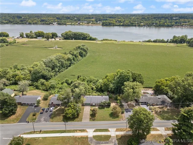 $359,900 | 3510 Utica Pike, Jeffersonville, IN 47130