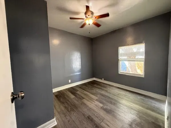 $2,000 | 1909 Division Avenue, West Palm Beach, FL 33407