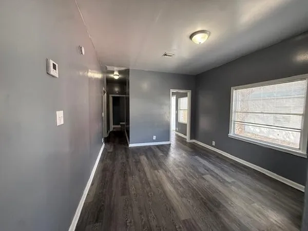 $2,000 | 1909 Division Avenue, West Palm Beach, FL 33407