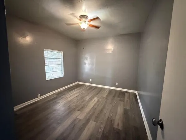 $2,000 | 1909 Division Avenue, West Palm Beach, FL 33407