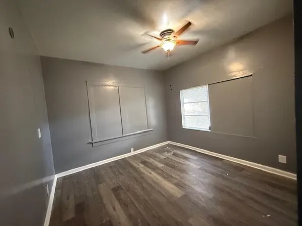 $2,000 | 1909 Division Avenue, West Palm Beach, FL 33407