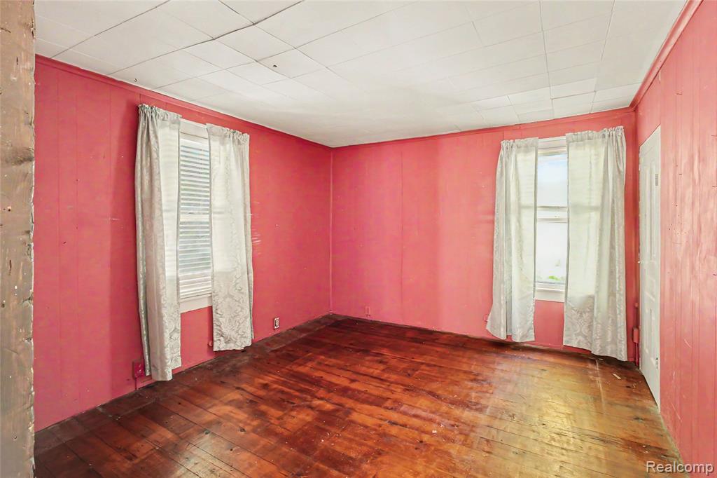 609 Main Street Fenton, MI 48430 - Photo 15 of 26