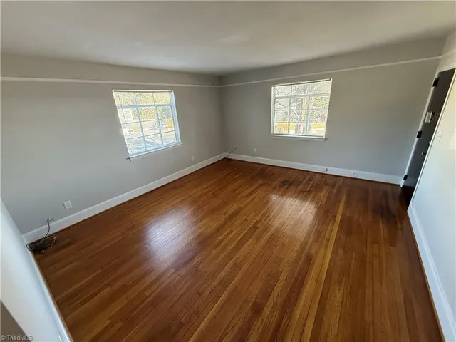 $1,030 | 711 West 1st Street, Unit B, Winston-Salem, NC 27101