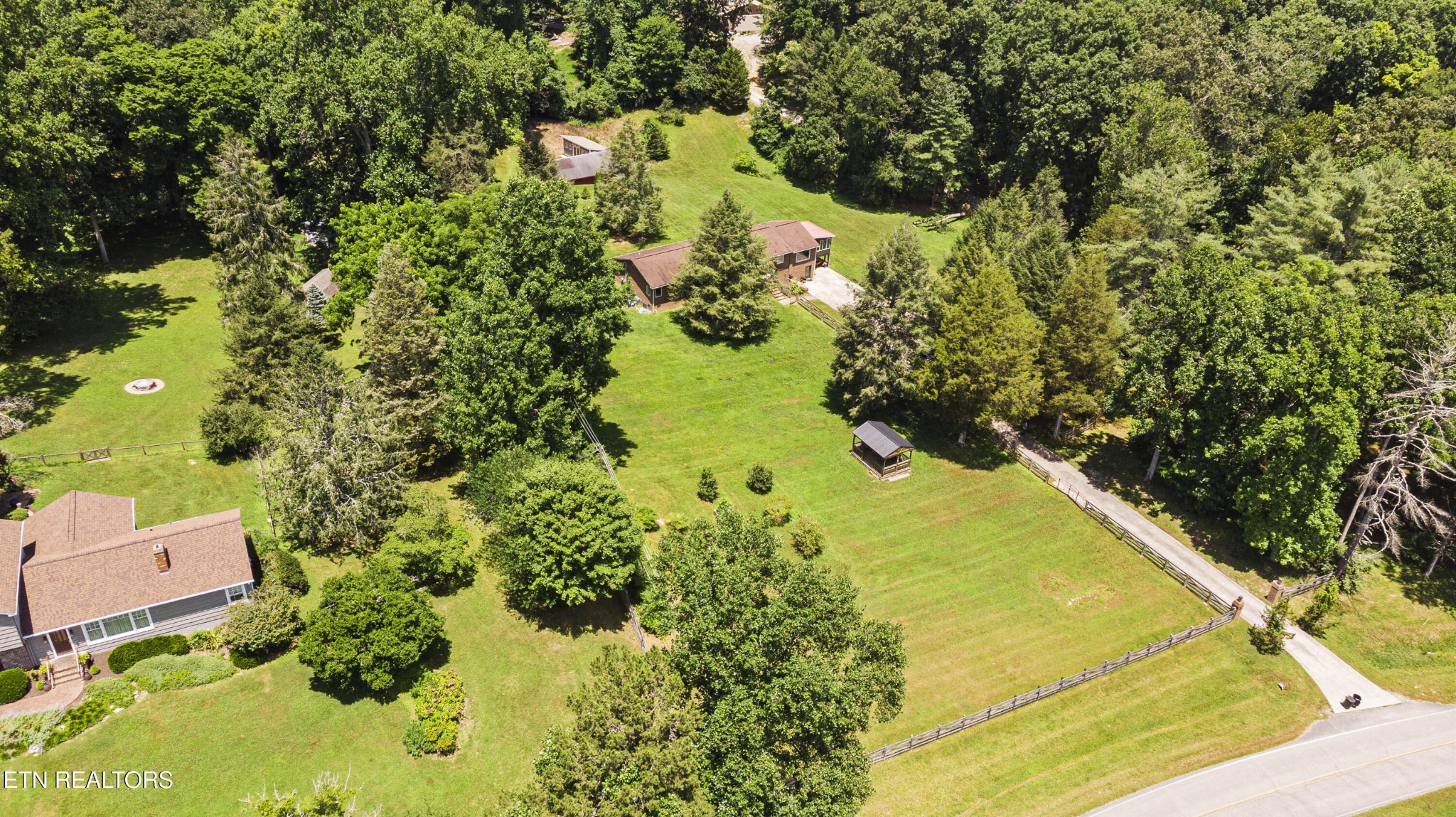 99 Reservoir Road Norris, TN 37828 - Photo 40 of 47