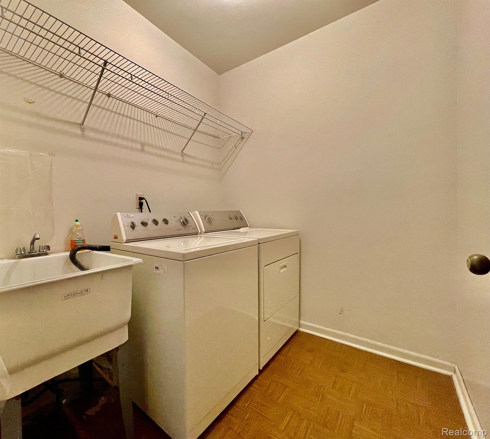388 Powderhorn Ridge Court Rochester, MI 48309 - Photo 14 of 21 First floor laundry
