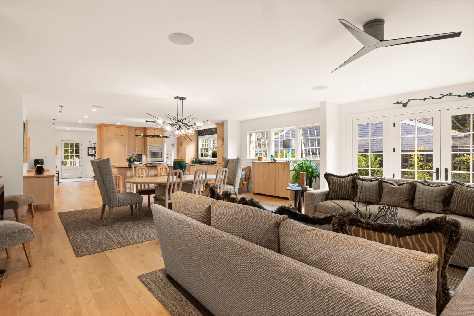 10 Tilton Way Edgartown, MA 02539 - Photo 11 of 37 a living room with furniture and a large window