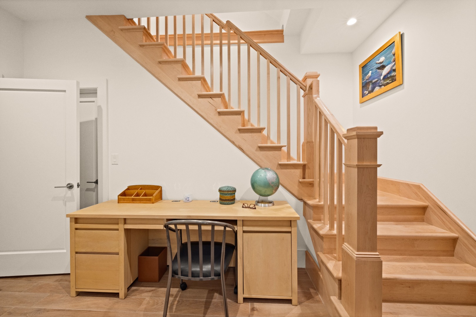 10 Tilton Way Edgartown, MA 02539 - Photo 23 of 37 a view of entryway and hall