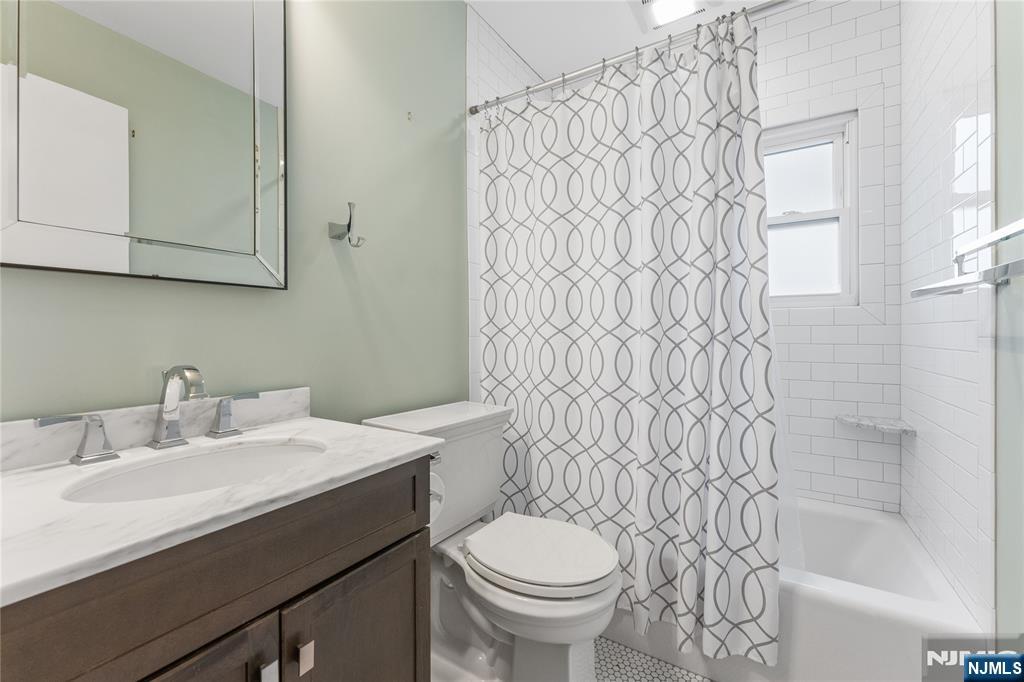 25 Fair Hill Road Clifton, NJ 07013 - Photo 14 of 28