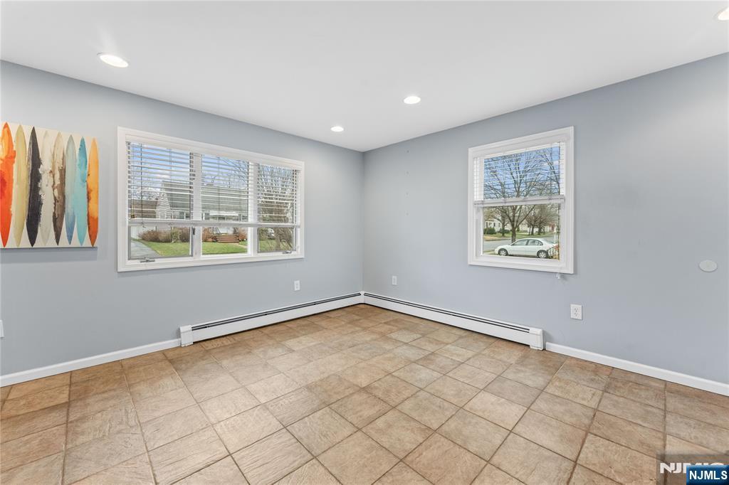 25 Fair Hill Road Clifton, NJ 07013 - Photo 8 of 28