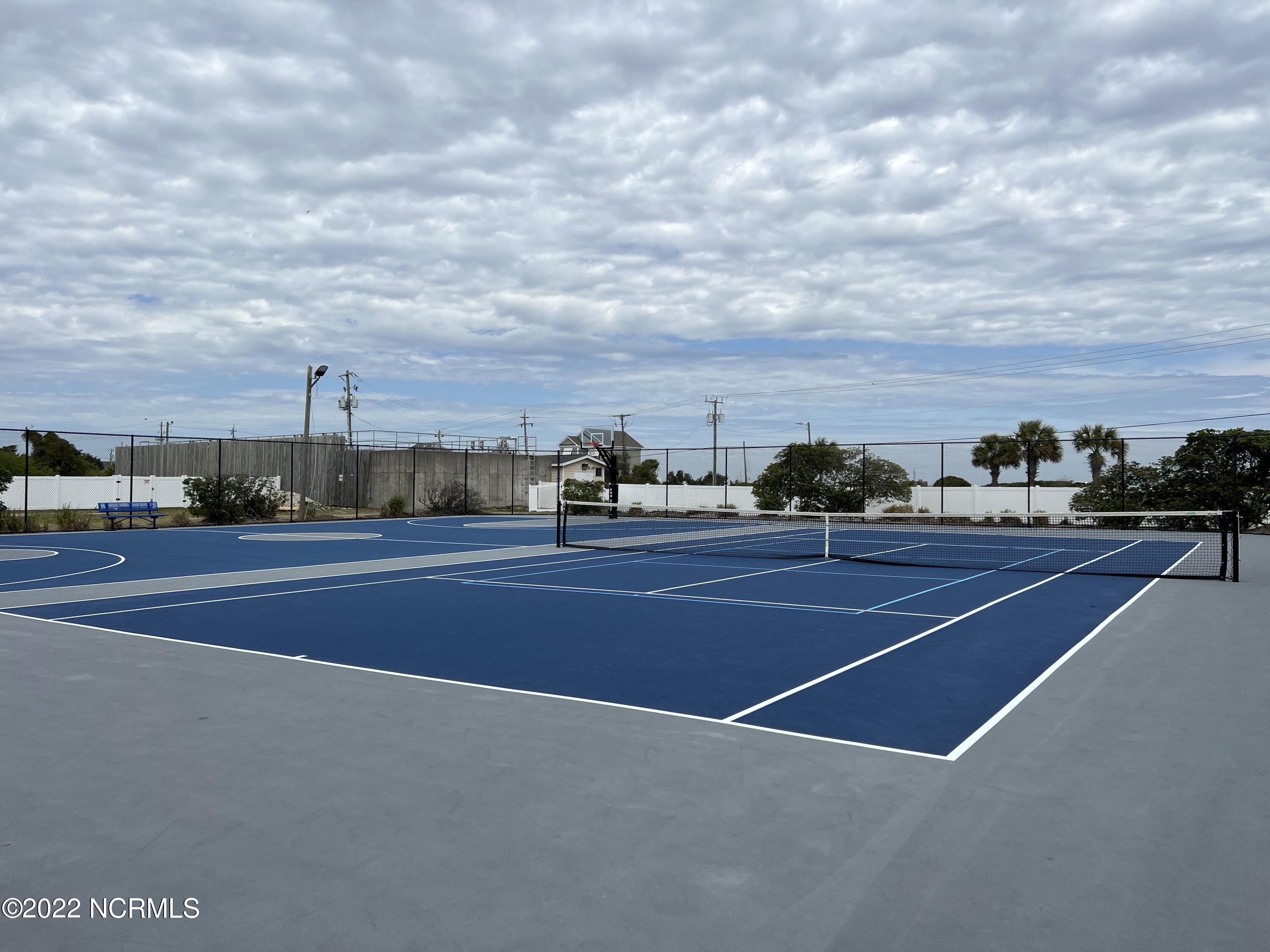 1904 East Fort Macon Road, Unit 291 Atlantic Beach, NC 28512 - Photo 4 of 12 IMG_3455
