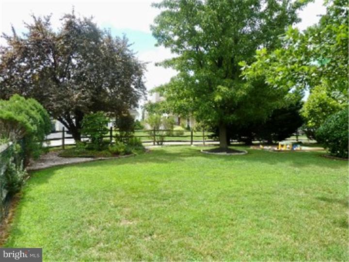 2 Withams Road Newark, DE 19711 - Photo 21 of 25 Exterior Back