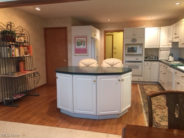 9115 Inverrary Warren, OH 44484 - Photo 2 of 24 Gallery Image 2