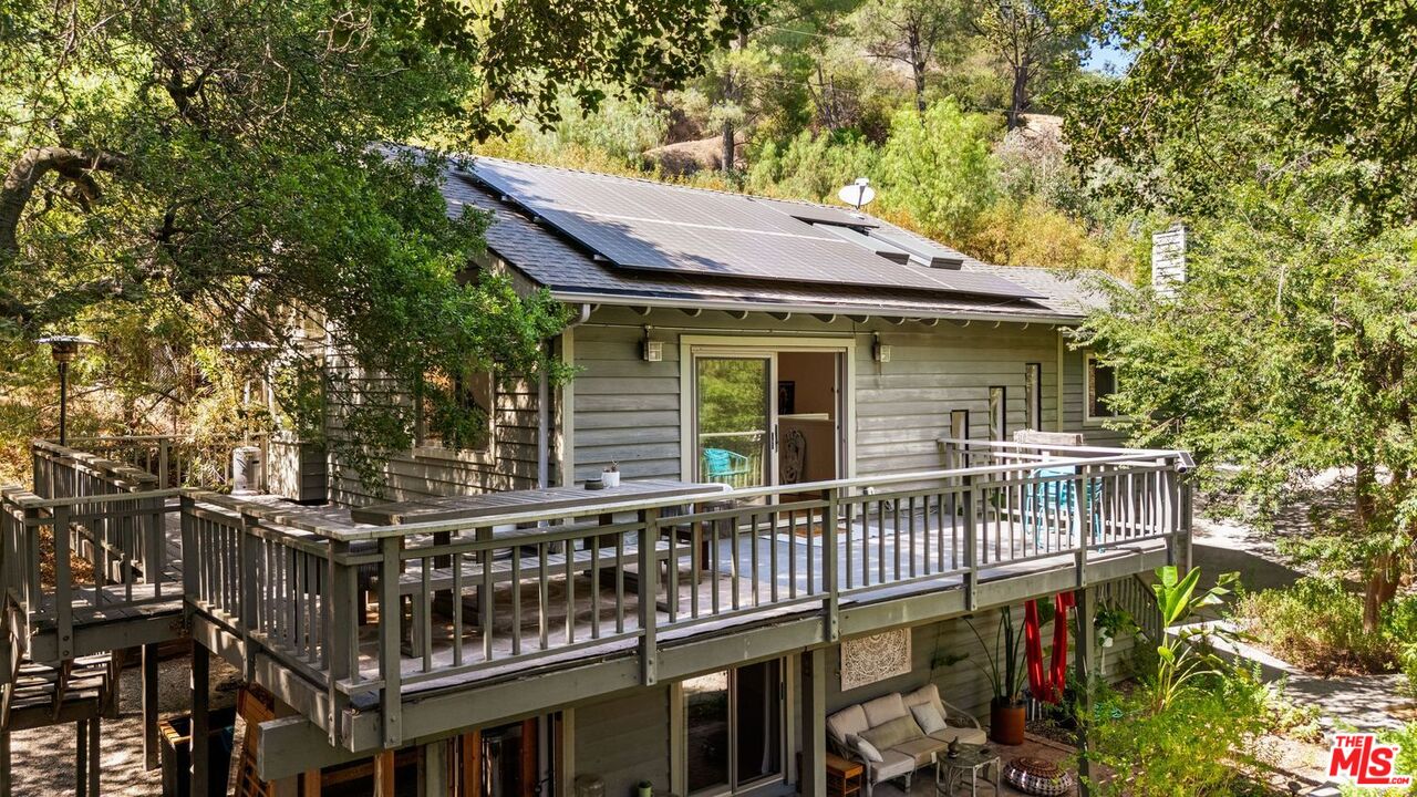 22760 Chamera Lane Topanga, CA 90290 - Photo 34 of 52