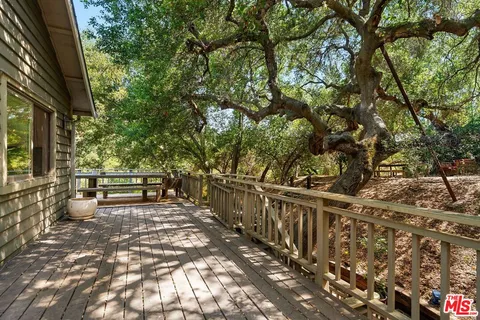 $1,995,000 | 22760 Chamera Lane, Topanga, CA 90290