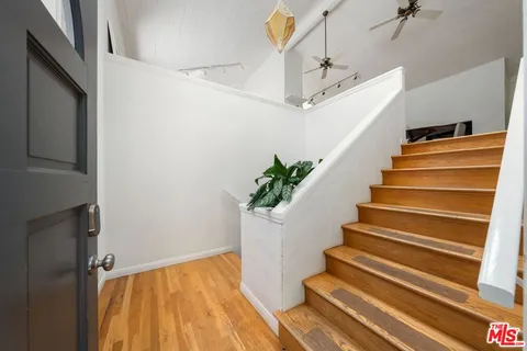 $1,995,000 | 22760 Chamera Lane, Topanga, CA 90290