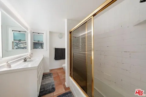 $1,995,000 | 22760 Chamera Lane, Topanga, CA 90290